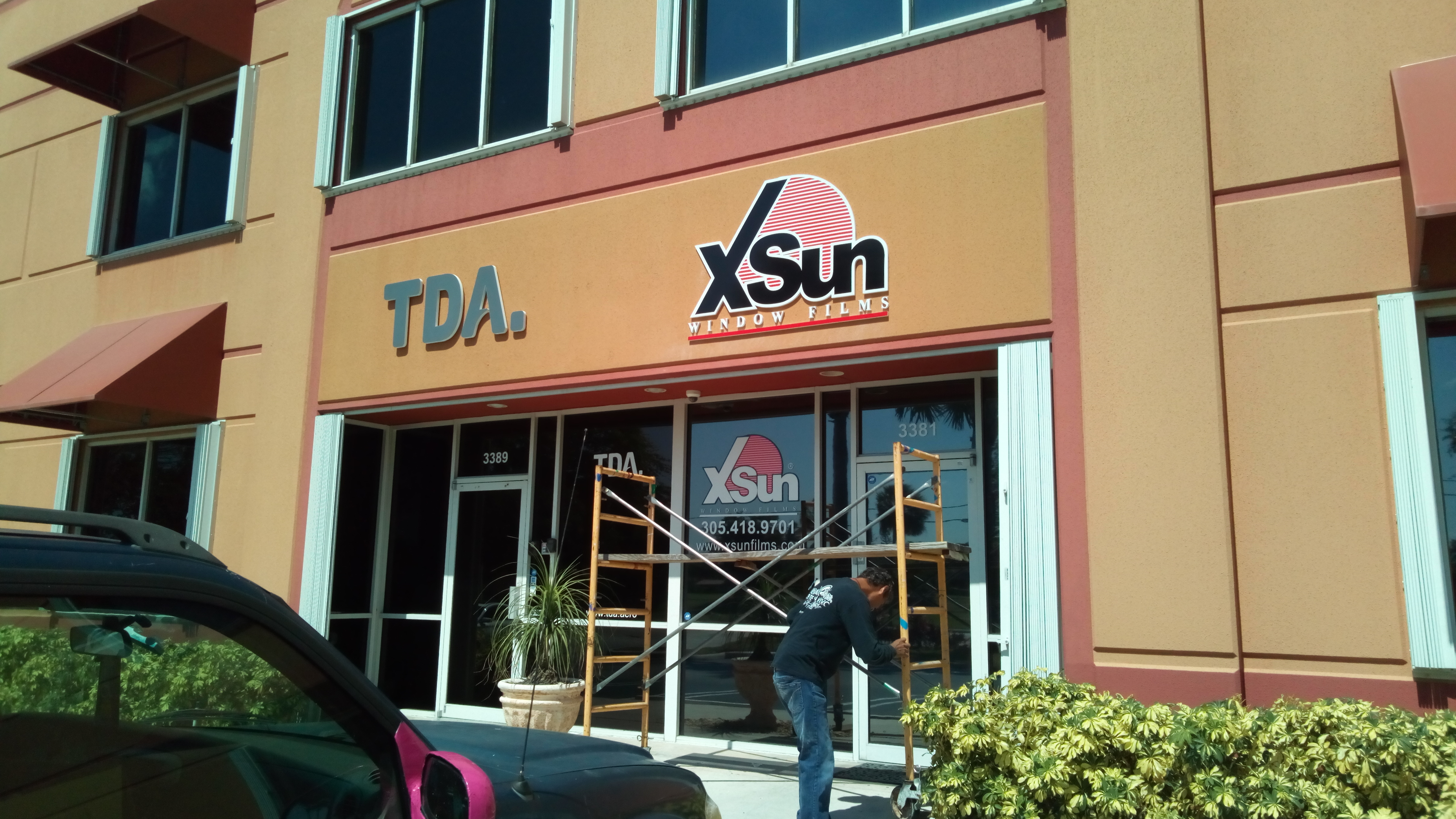 3D logo and letters in PVC 1 nch